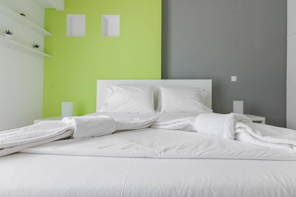 Apartmán Sunlit 2Br Oasis In Metaxourghio 3Min From Metro Atény Exteriér fotografie