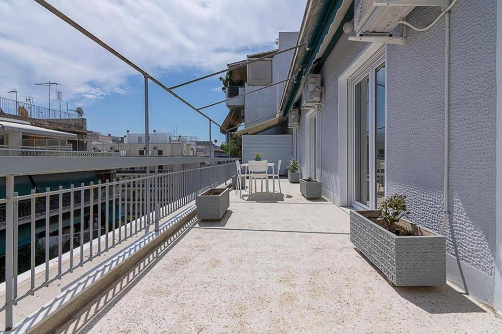 Apartmán Sunlit 2Br Oasis In Metaxourghio 3Min From Metro Atény Exteriér fotografie