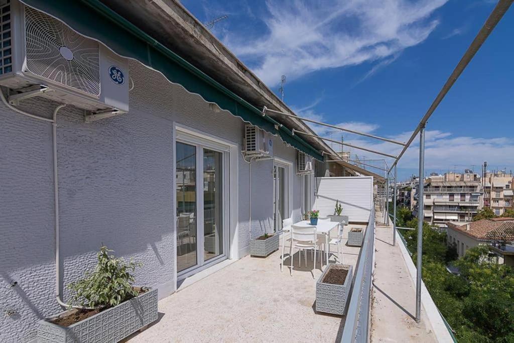 Apartmán Sunlit 2Br Oasis In Metaxourghio 3Min From Metro Atény Exteriér fotografie