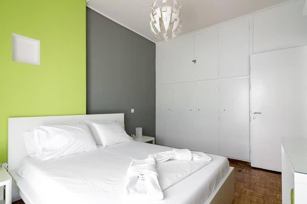 Apartmán Sunlit 2Br Oasis In Metaxourghio 3Min From Metro Atény Exteriér fotografie