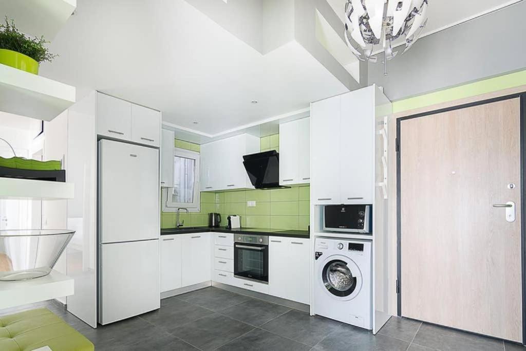 Apartmán Sunlit 2Br Oasis In Metaxourghio 3Min From Metro Atény Exteriér fotografie