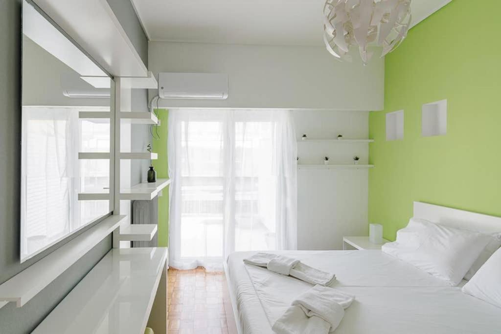 Apartmán Sunlit 2Br Oasis In Metaxourghio 3Min From Metro Atény Exteriér fotografie